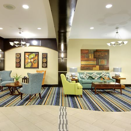 Holiday Inn Express & Suites Covington By Ihg Exterior foto