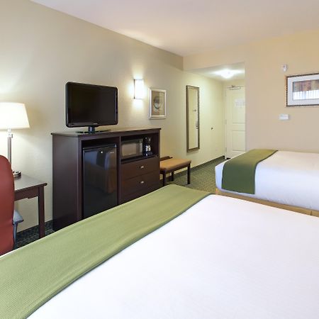 Holiday Inn Express & Suites Covington By Ihg Exterior foto