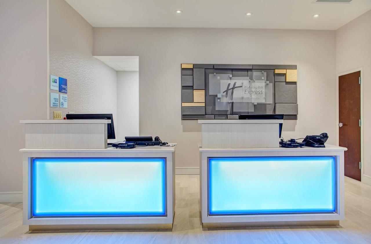 Holiday Inn Express & Suites Covington By Ihg Exterior foto