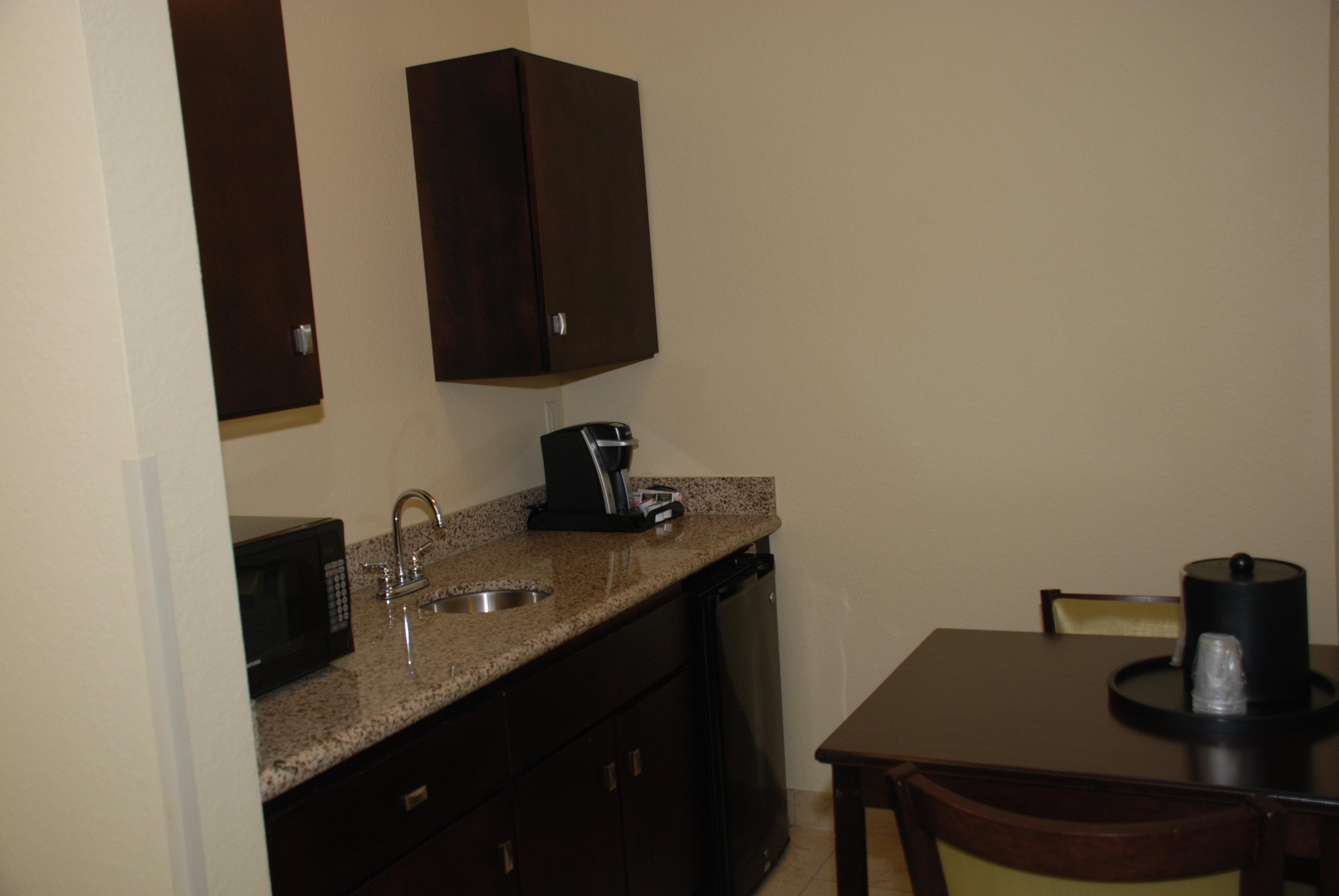 Holiday Inn Express & Suites Covington By Ihg Exterior foto