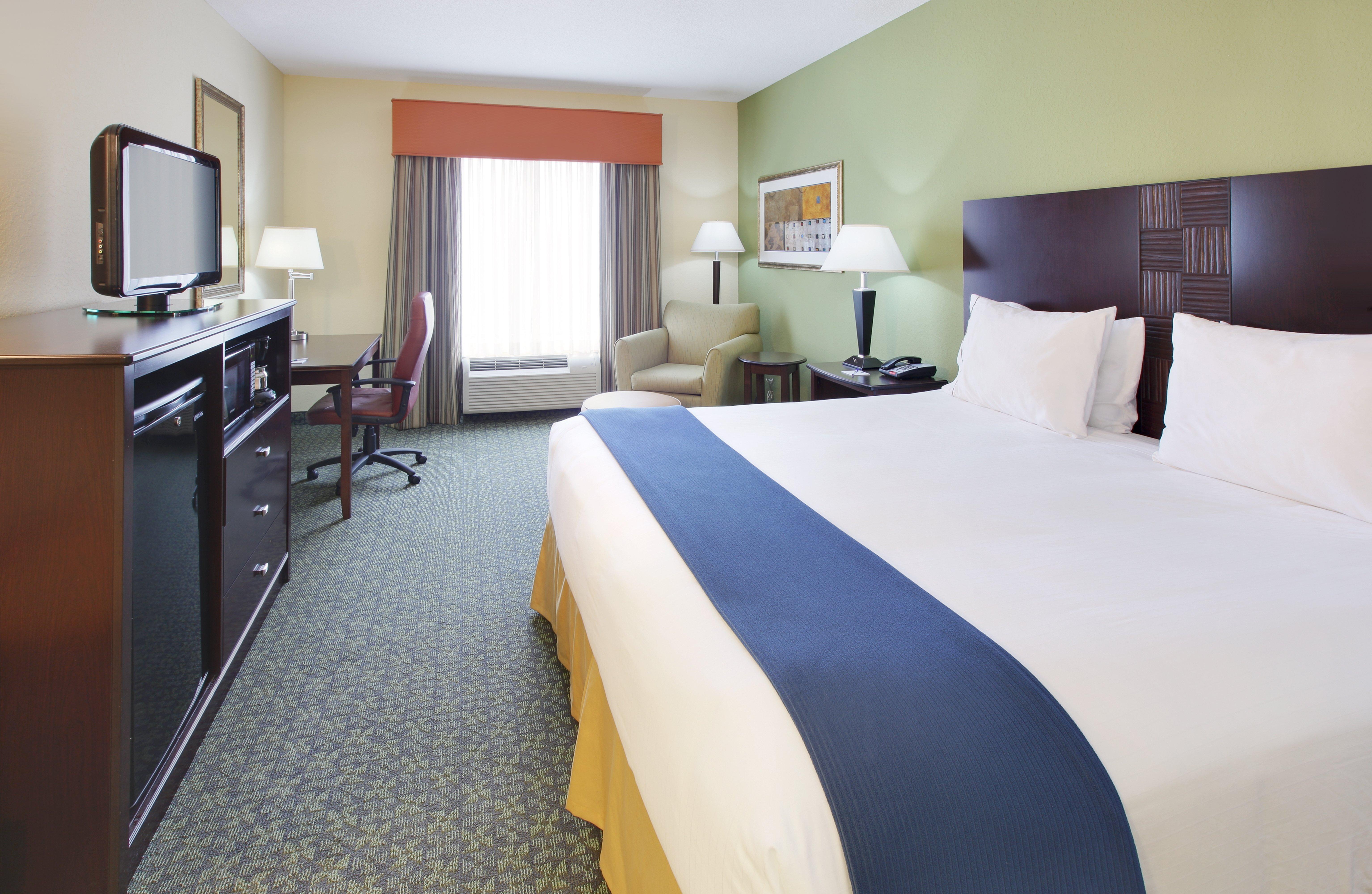 Holiday Inn Express & Suites Covington By Ihg Exterior foto