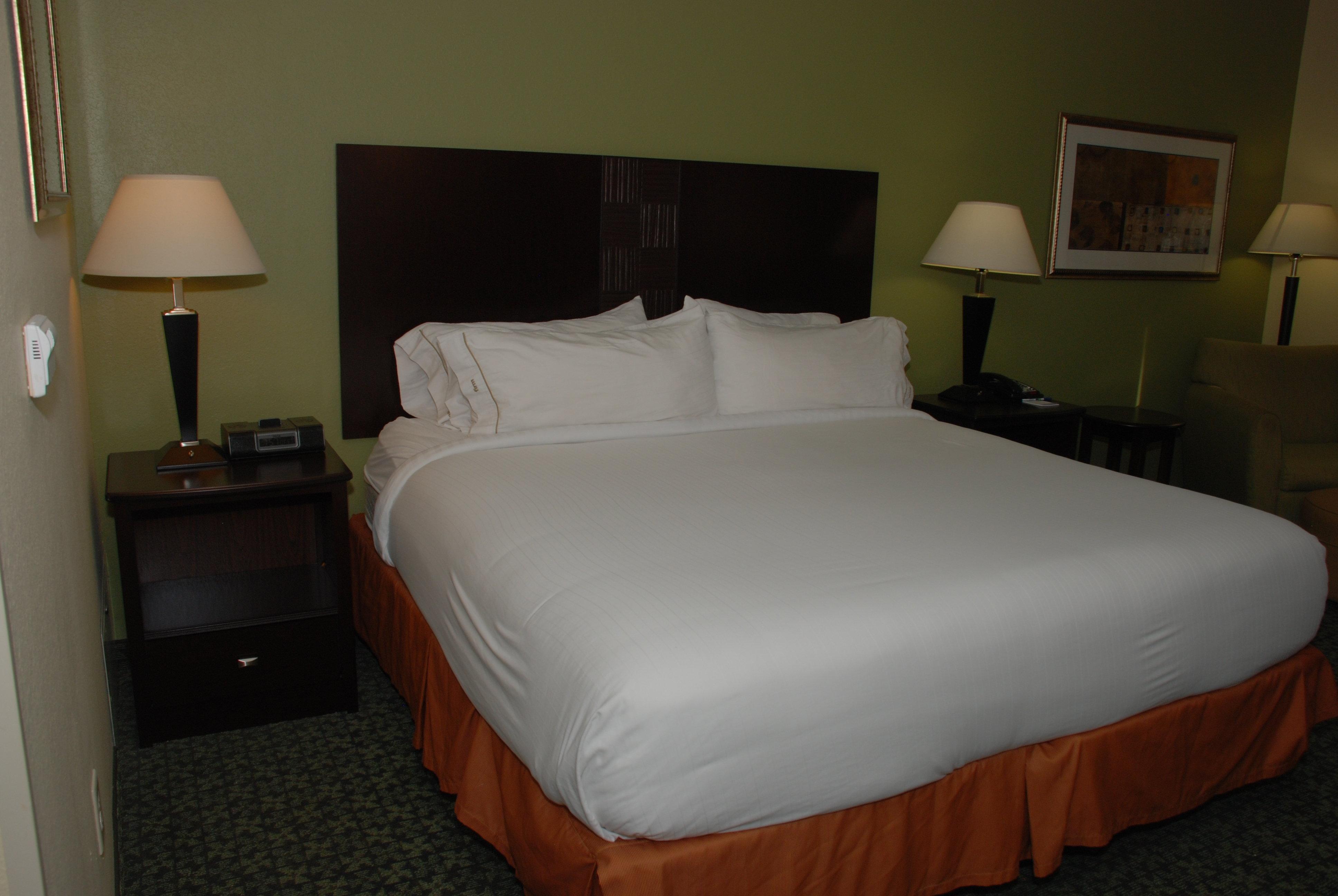 Holiday Inn Express & Suites Covington By Ihg Exterior foto
